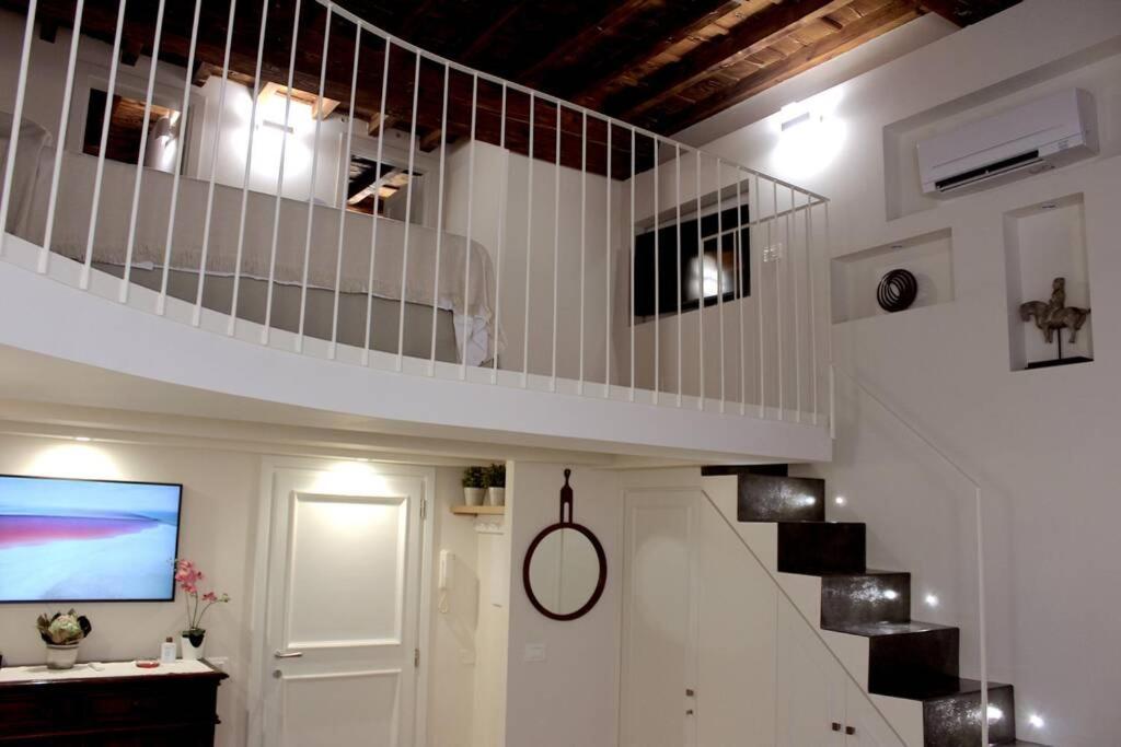 Art Apartment Santa Croce Suite Florença Exterior foto